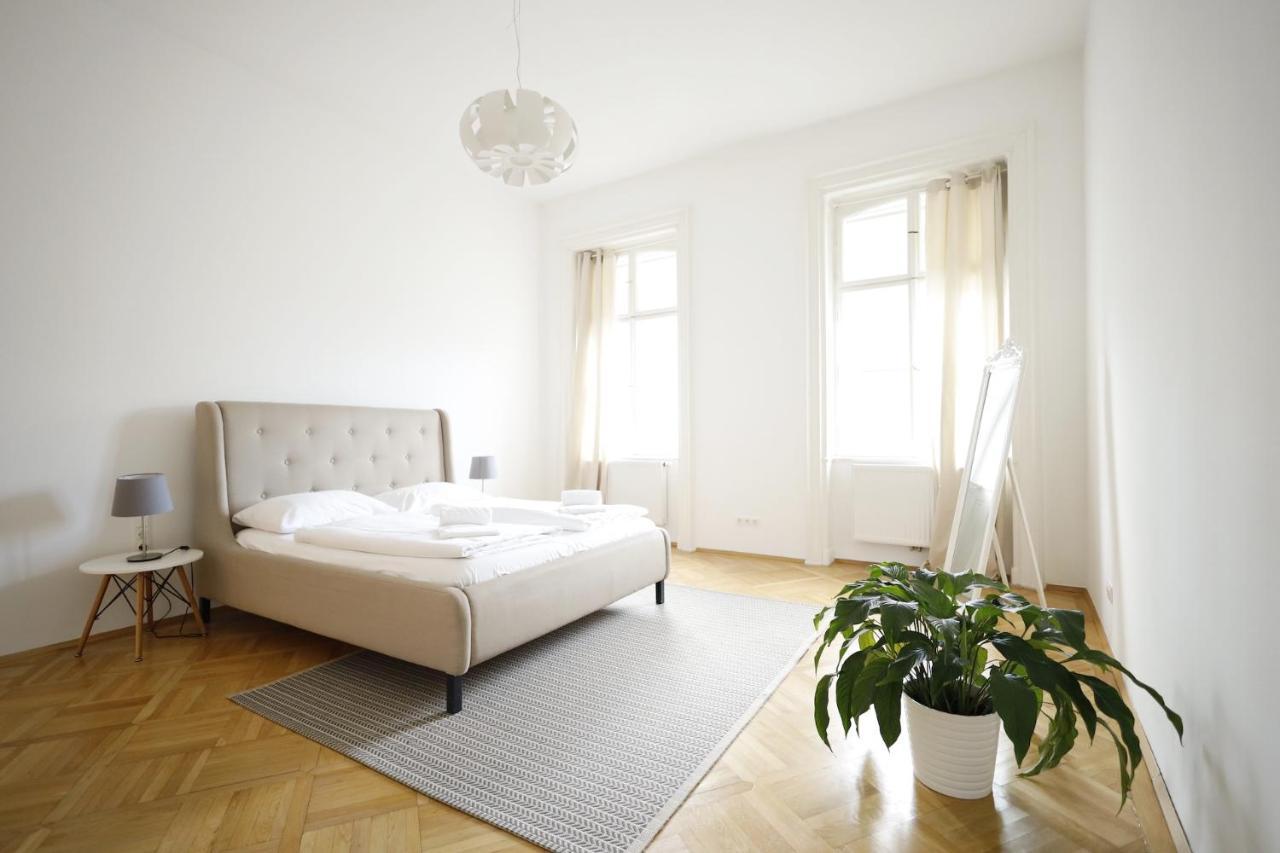 Heymi Apartments Oper Bécs Kültér fotó
