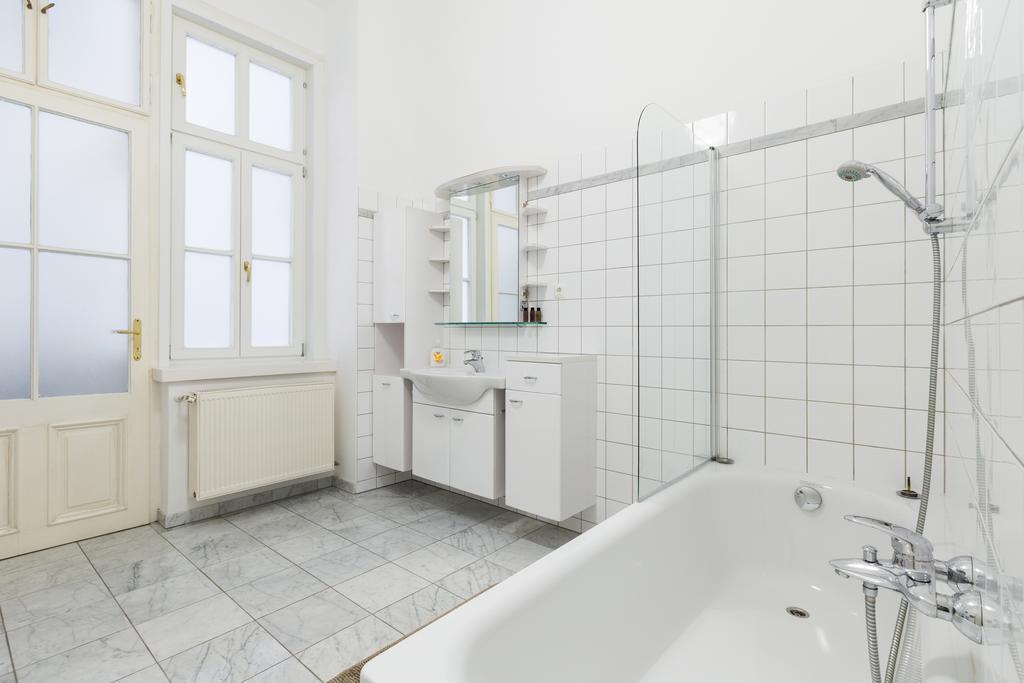 Heymi Apartments Oper Bécs Kültér fotó