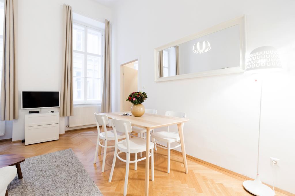 Heymi Apartments Oper Bécs Kültér fotó